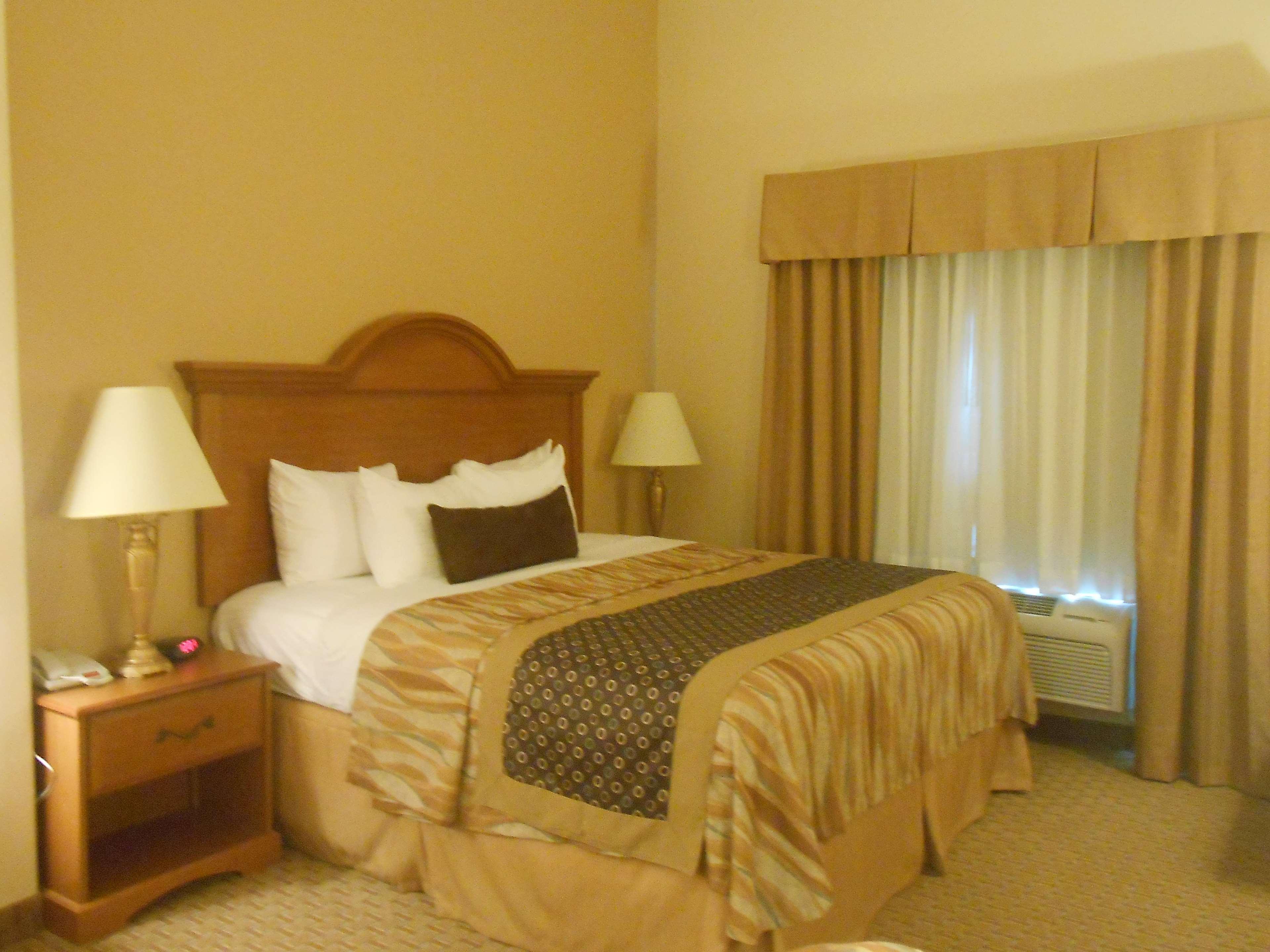Best Western Plus New Caney Inn & Suites Экстерьер фото