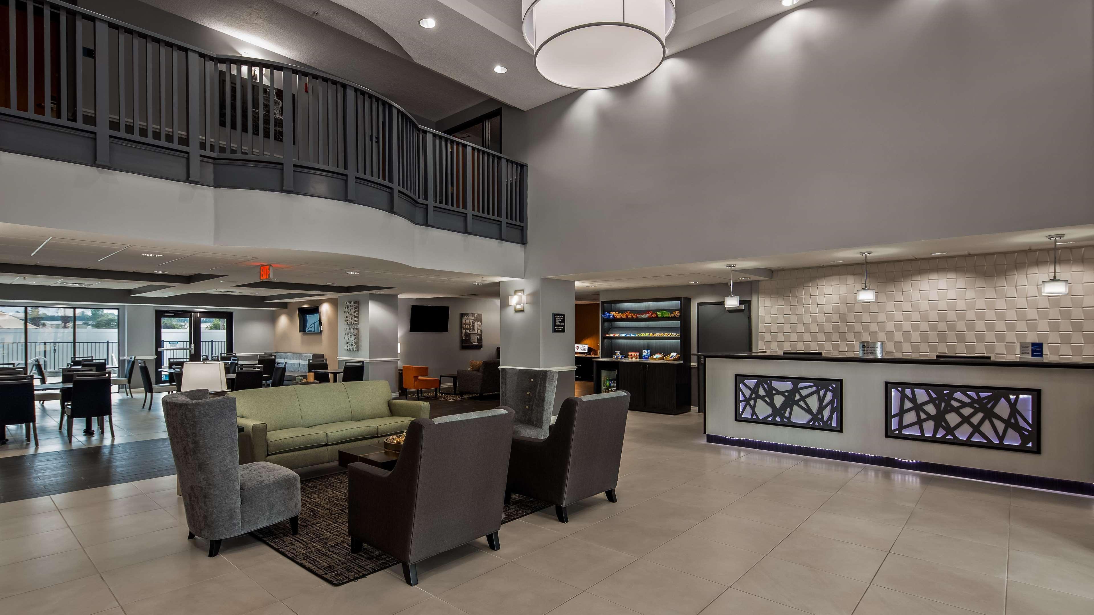 Best Western Plus New Caney Inn & Suites Экстерьер фото