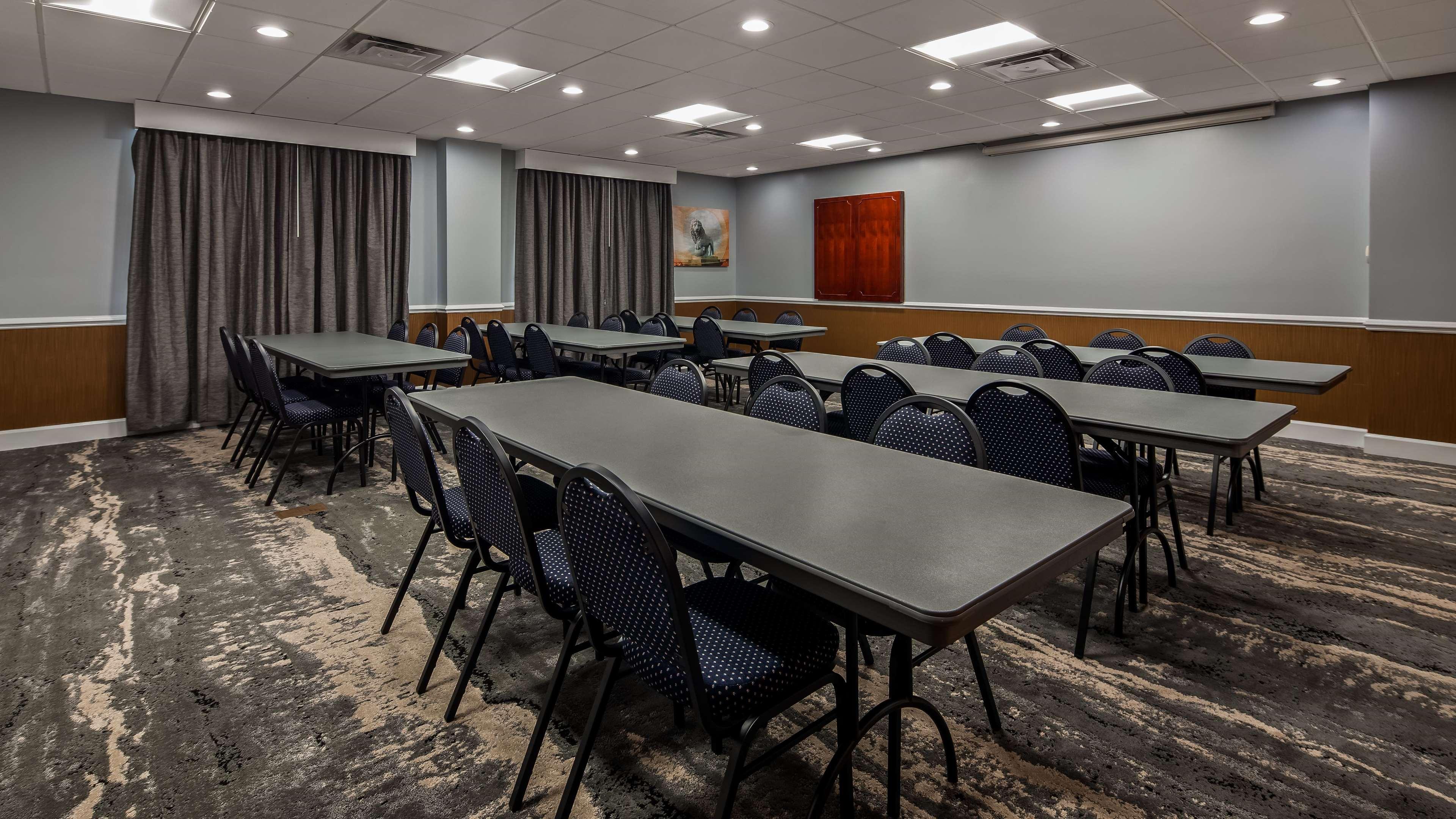 Best Western Plus New Caney Inn & Suites Экстерьер фото