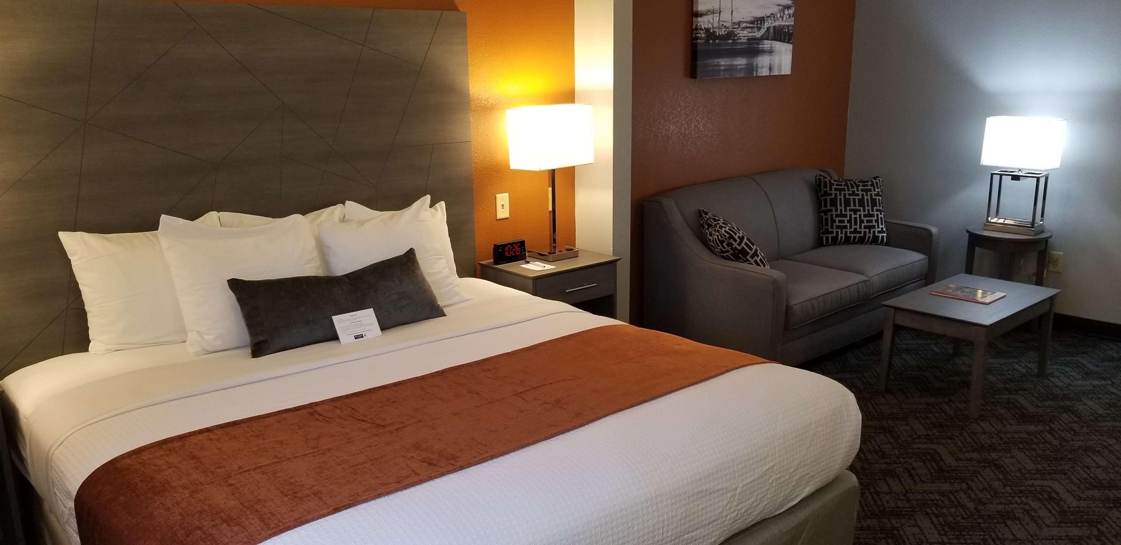 Best Western Plus New Caney Inn & Suites Экстерьер фото